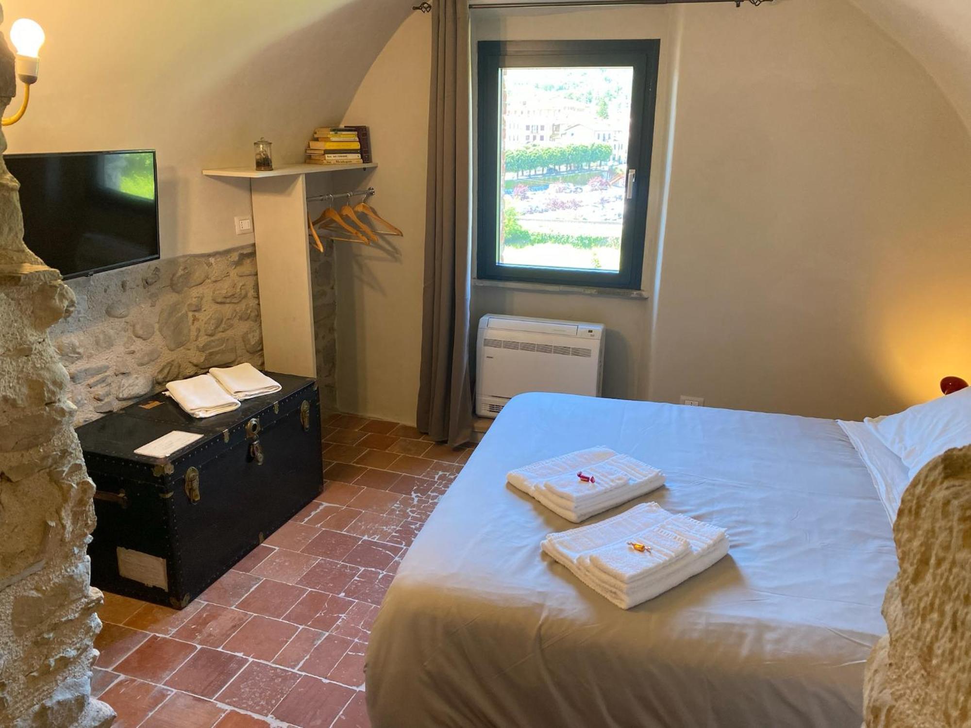 La Casa Medievale Suites E Spa ポントレーモリ エクステリア 写真