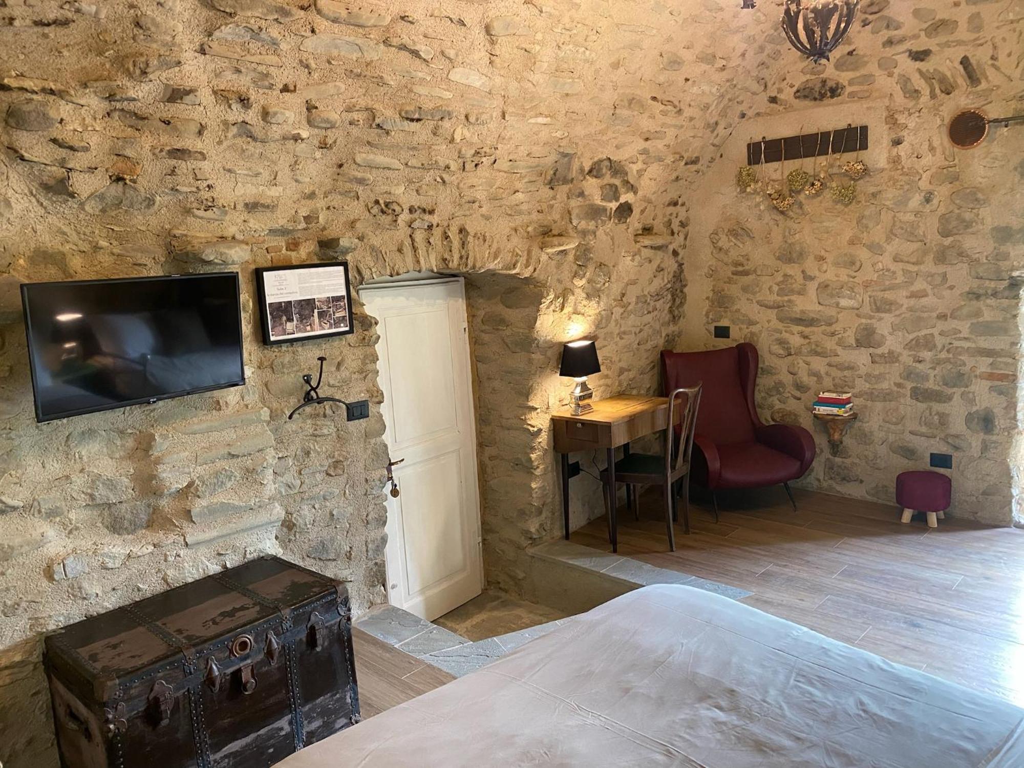 La Casa Medievale Suites E Spa ポントレーモリ エクステリア 写真